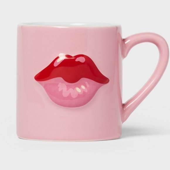 Other - Chic Pink Lip Design Mug